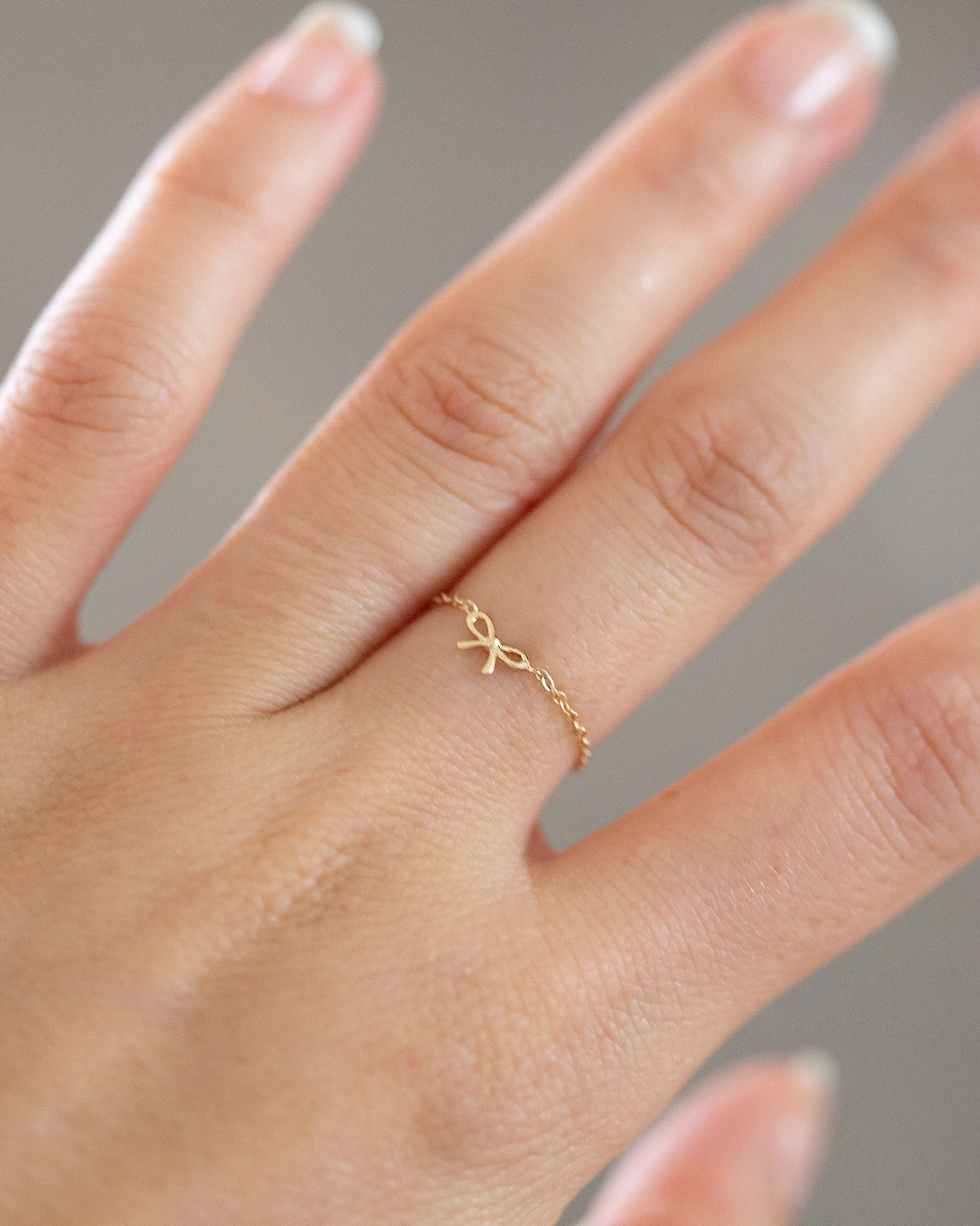 14k Bow chain ring