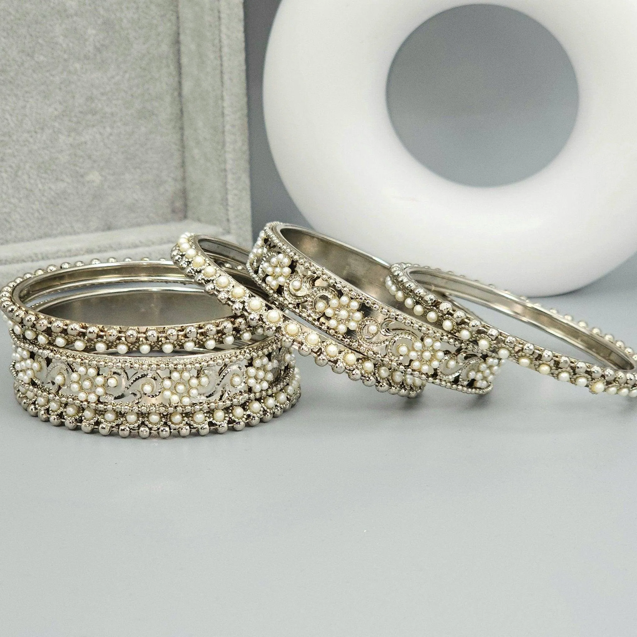 6 Pcs Polki Pearls Bangle set