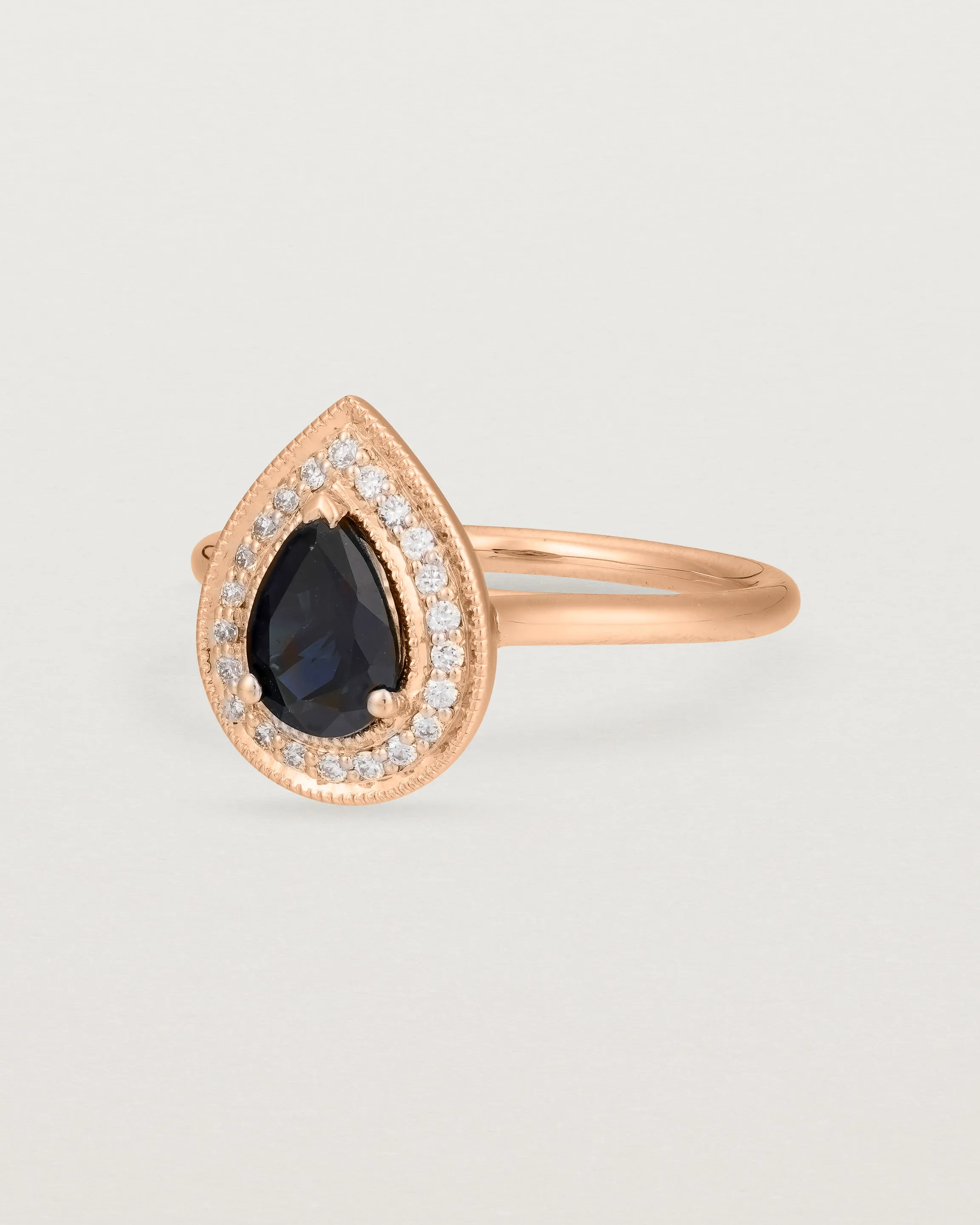 Aurie Halo Ring | Australian Sapphire & Diamonds