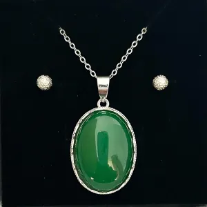 GREEN ONYX EXQUISITE PENDANT ONLY - FREE CHAIN & EARRINGS