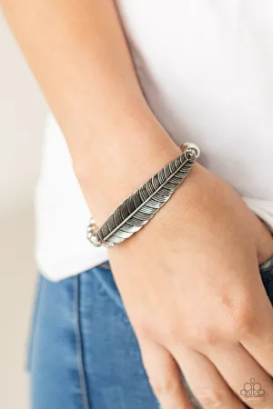 Paparazzi Bracelet ~ Featherlight Fashion - Silver