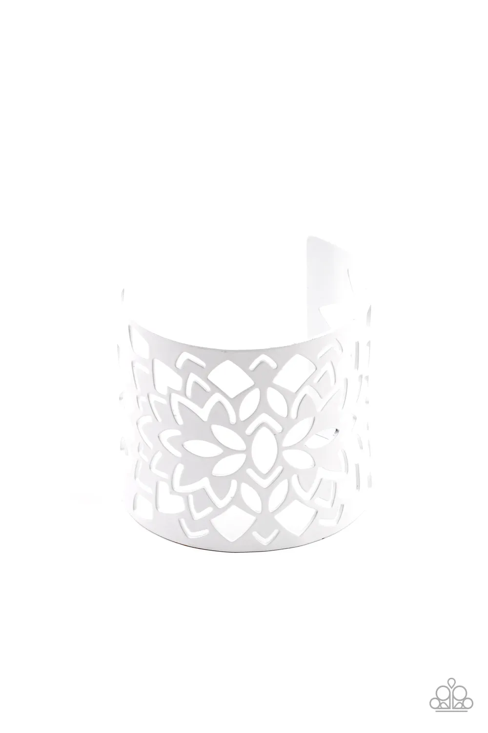 Paparazzi Hacienda Hotspot - White Bracelet