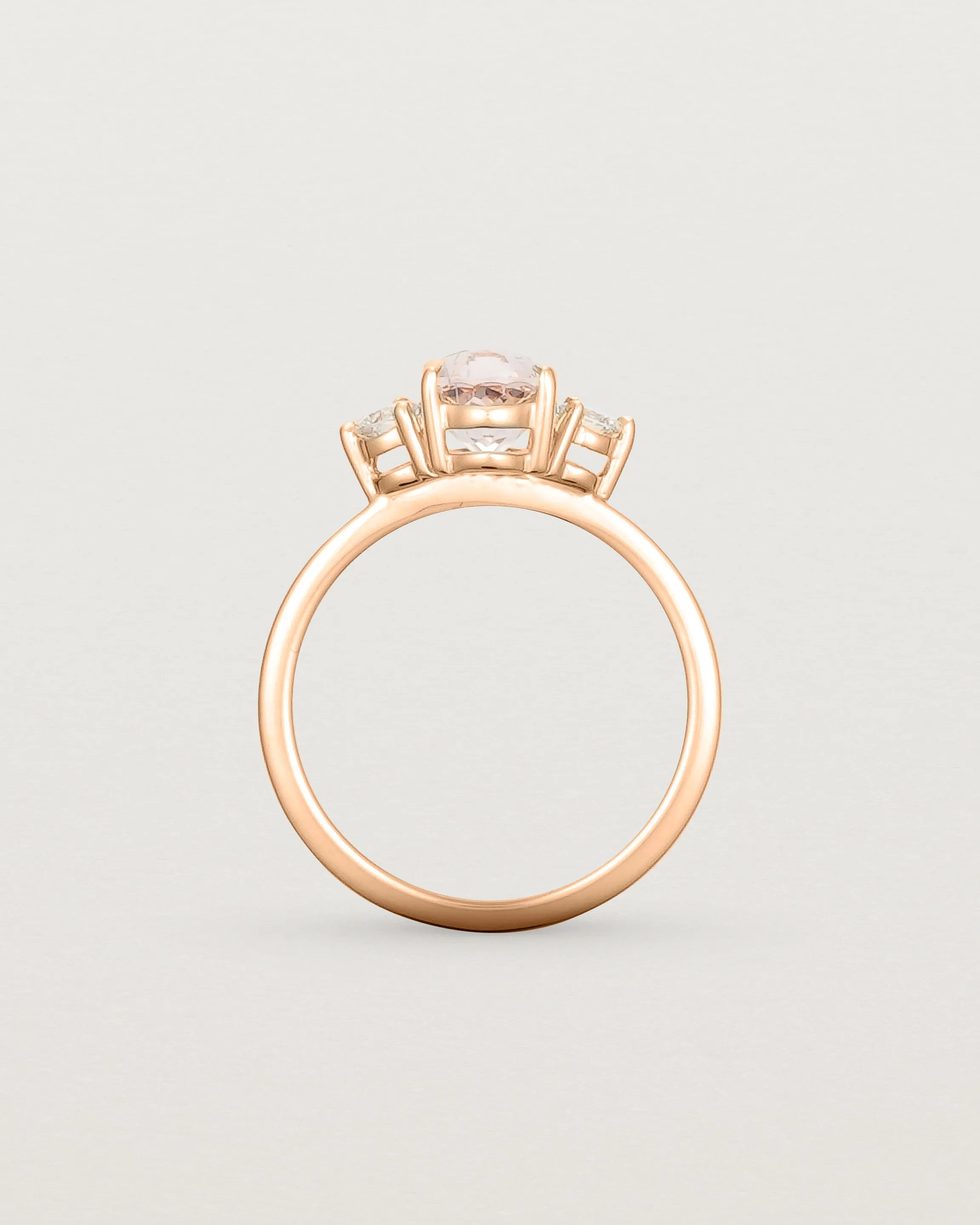 Una Oval Trio Ring | Morganite & Diamonds