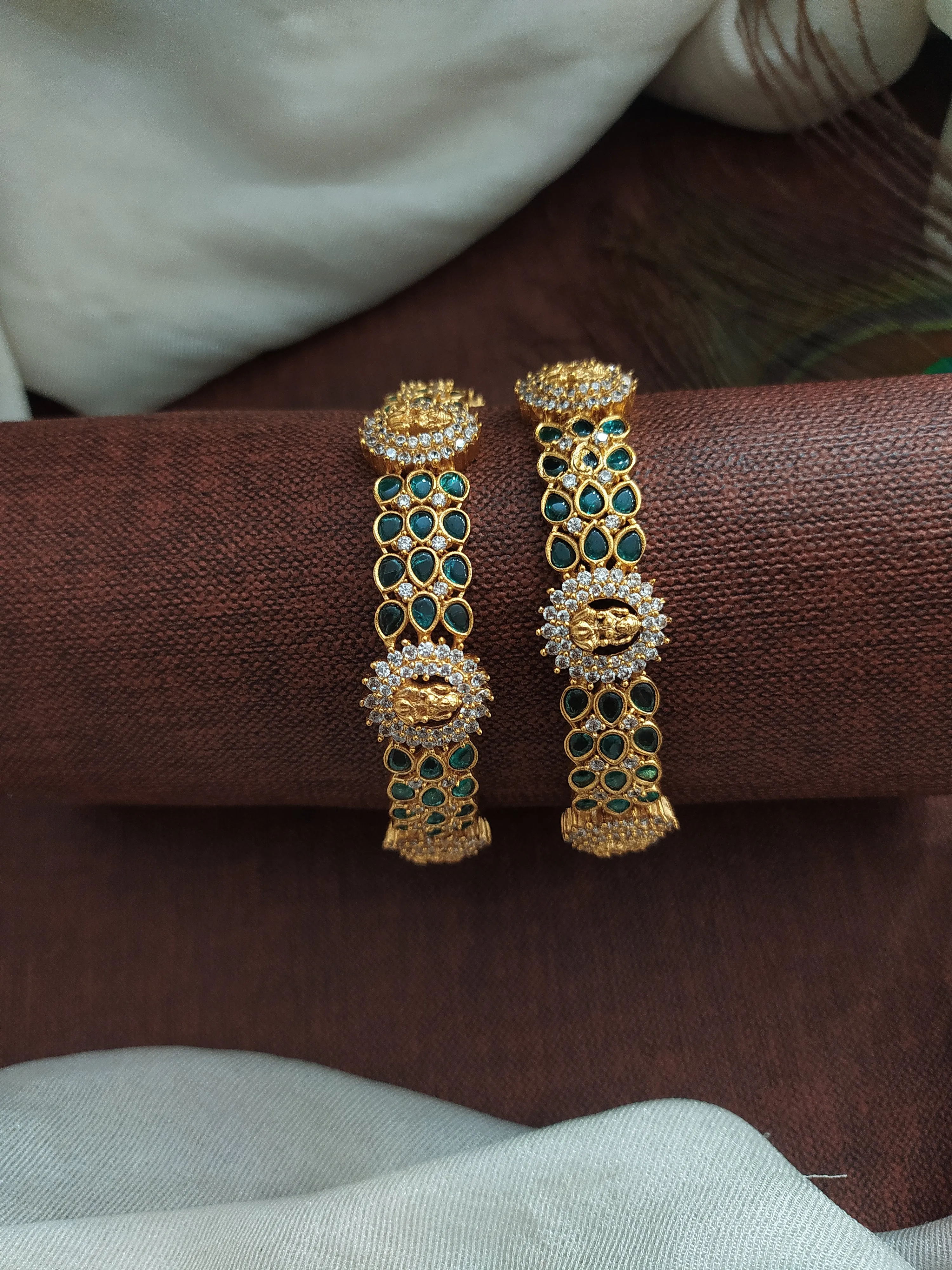 Unveiling Divine Elegance Antique Kemp Stone Bangles (Green)